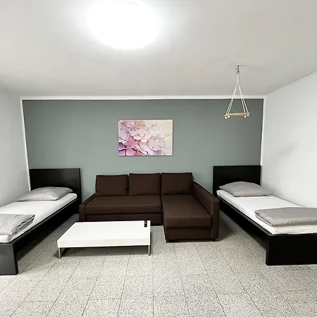Appartement Three Room Apartment Troisdorf
