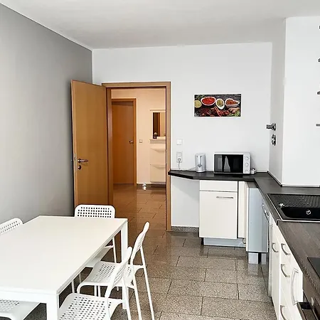 Three Room Apartment Appartement *
